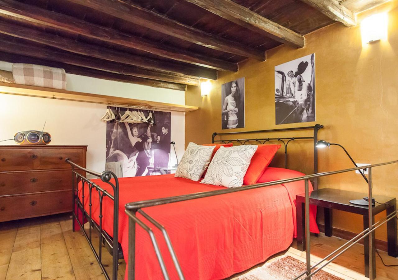 Independent In Trevi Fountain - Spain Square روما المظهر الخارجي الصورة
