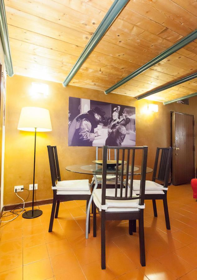 Independent In Trevi Fountain - Spain Square روما المظهر الخارجي الصورة